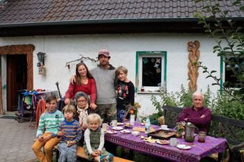 Bild vom Hof und den Feldern